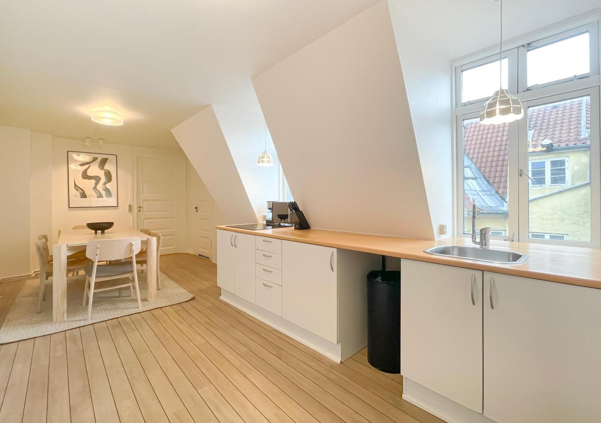 Rustic & Cozy 2Br In Heart Of Cph City By Stroget 코펜하겐 외부 사진
