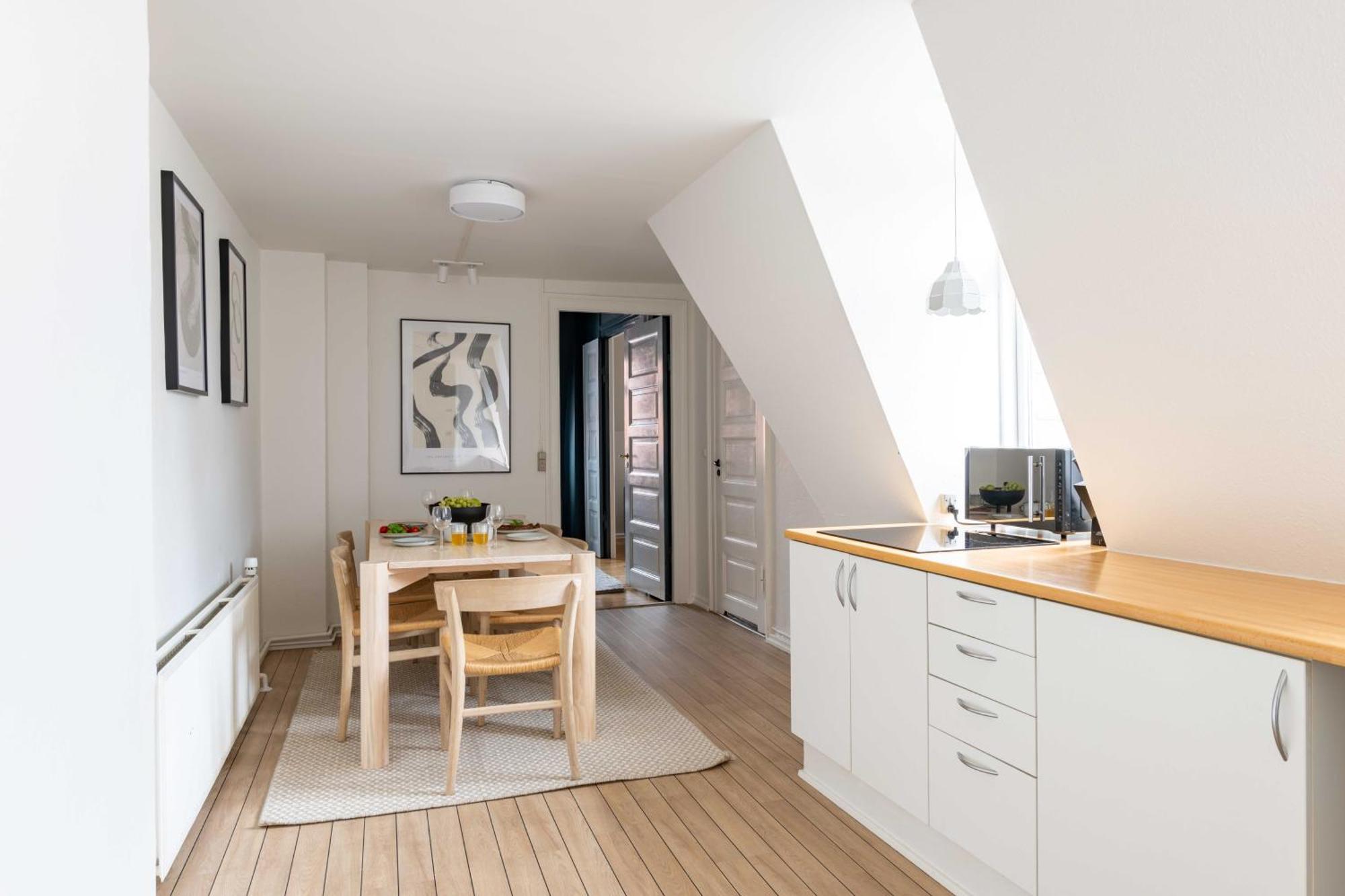 Rustic & Cozy 2Br In Heart Of Cph City By Stroget 코펜하겐 외부 사진